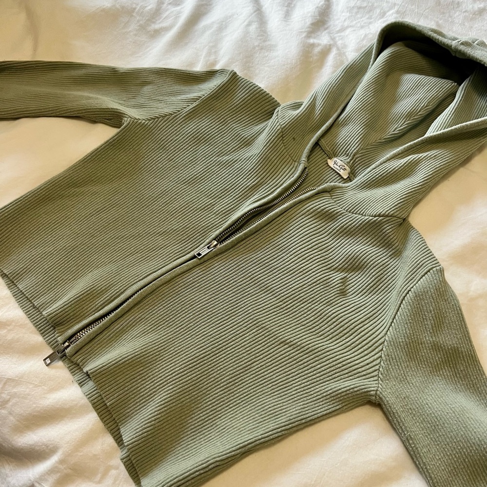 PacSun cropped hoodie